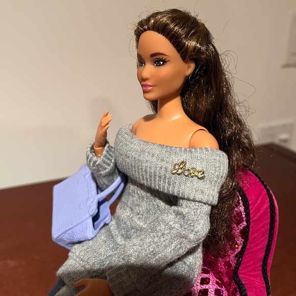 Barbie Doll Fashionistas # 201 - Picture 5 of 8